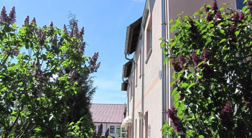 Pension Am Deich Kröslin Exterior foto